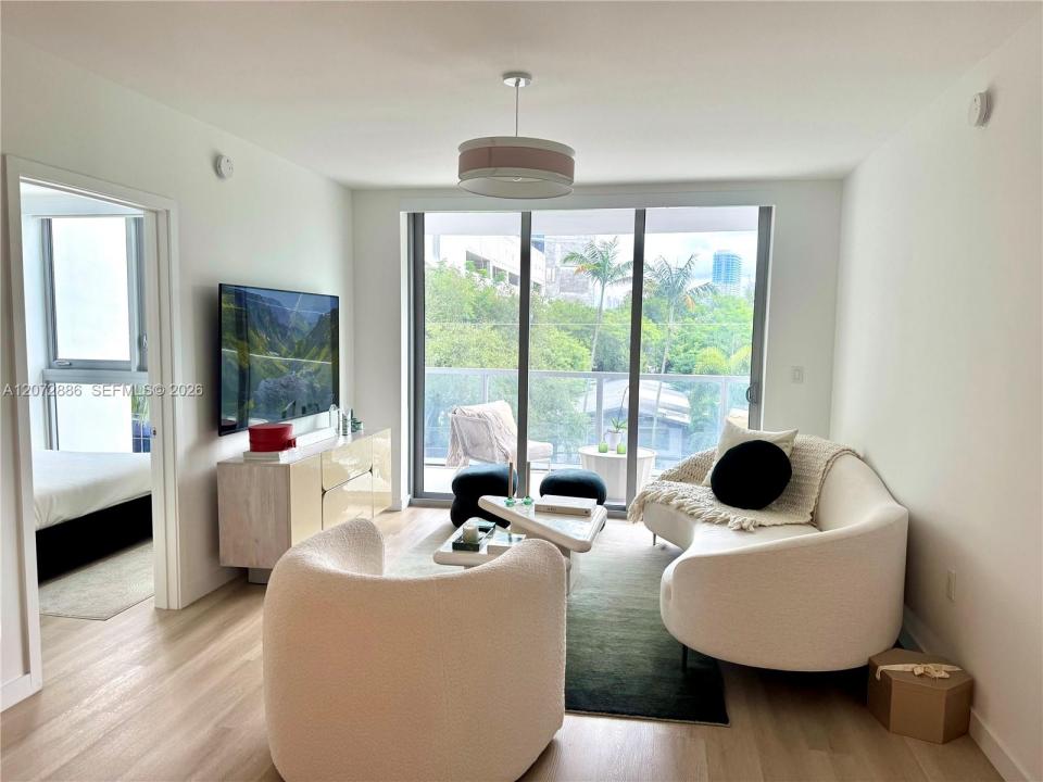 13800 Highland Dr 307, North Miami Beach, Florida 33181, Stati Uniti