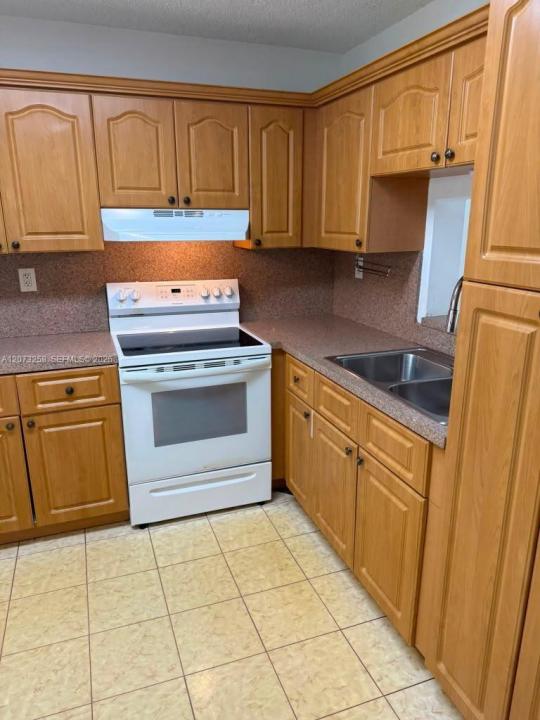 1830 SW 81st Ave 4211, North Lauderdale, Floride 33068, États-Unis