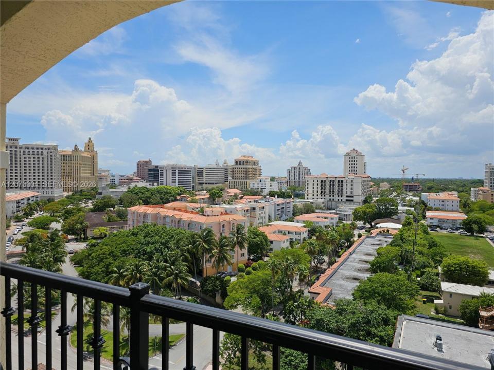 1627 SW 37th Ave 803, Miami, Floride 33145, États-Unis