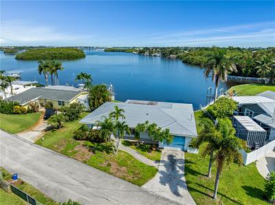 216 SW Cabana Point Cir, Stuart, Florida 34994, USA