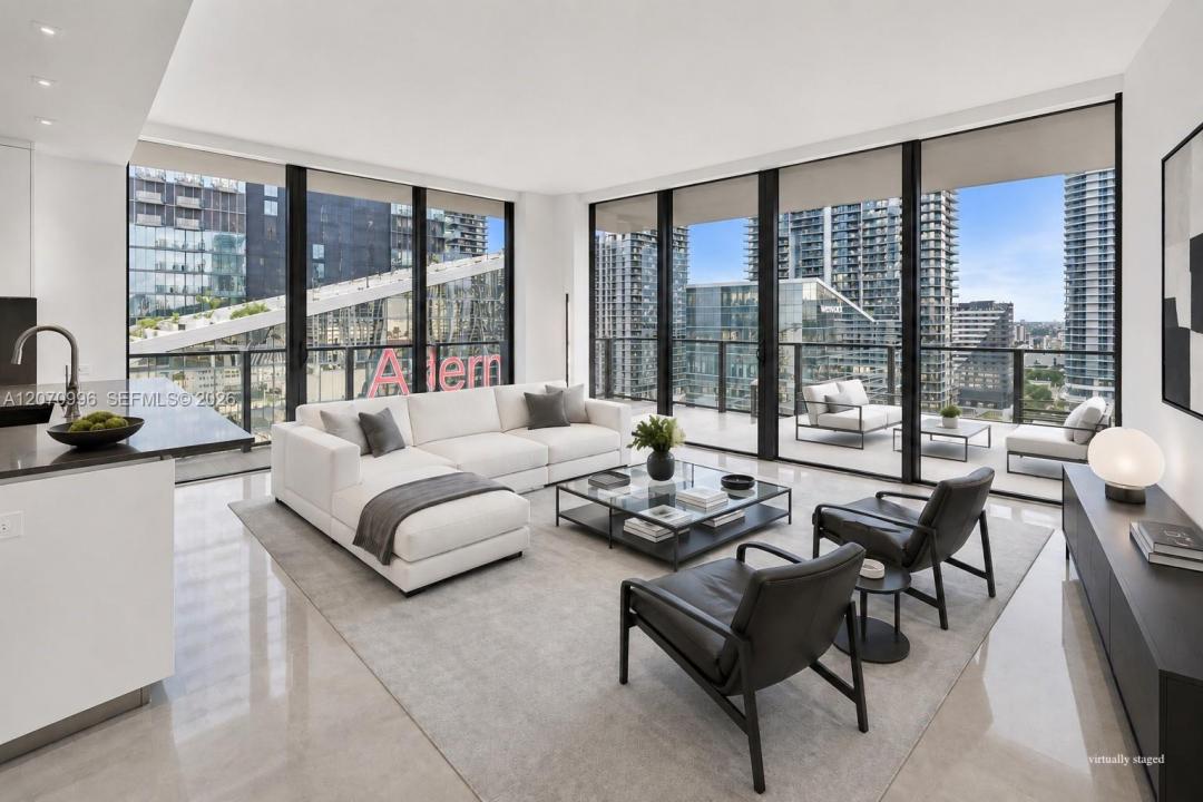 68 SE 6th St 1702, Miami, Florida 33131, Stati Uniti