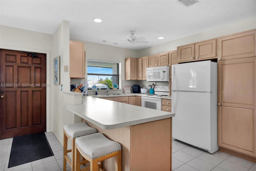 350 11th St, Key Colony, Florida 33051, USA