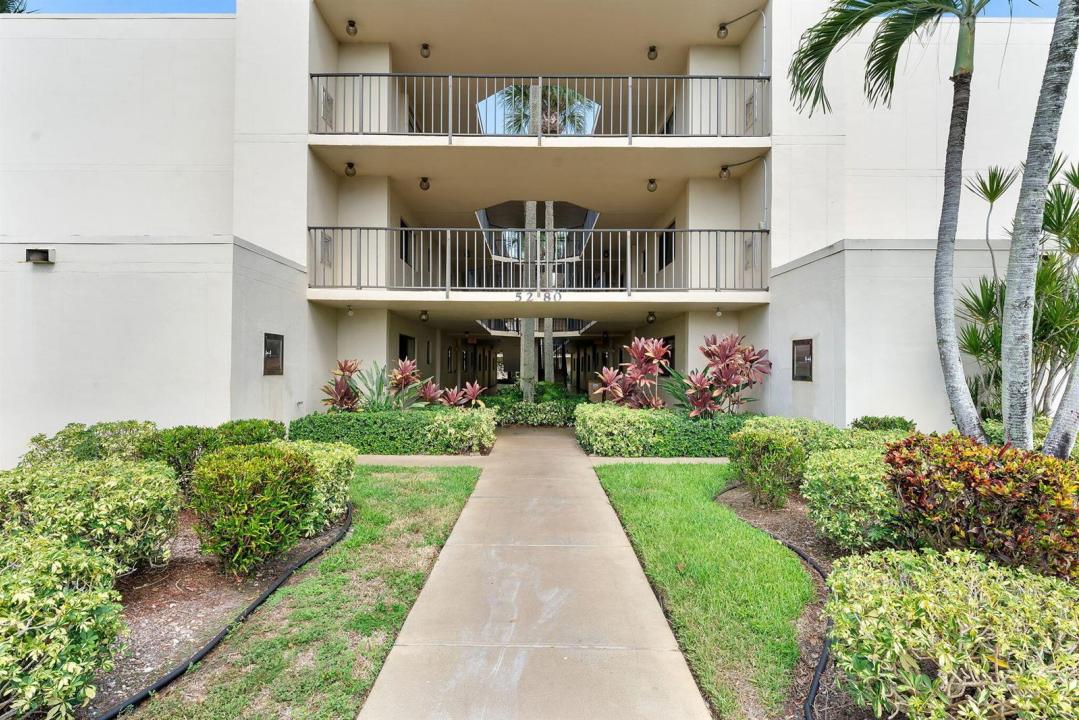 5280 Las Verdes Circle 124, Delray Beach, Floride 33484, États-Unis