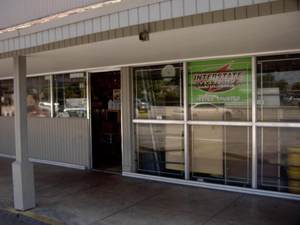 4420 W HALLANDALE BEACH Boulevard, Hollywood, Floride 33023, États-Unis
