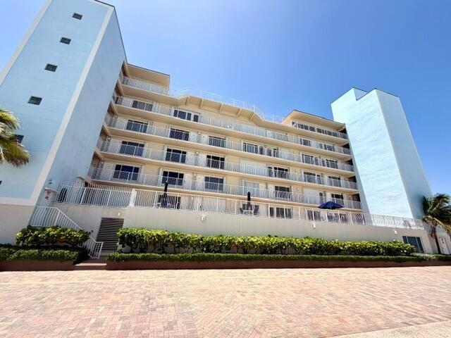 300 OREGON Street 408, Hollywood, Floride 33019, États-Unis
