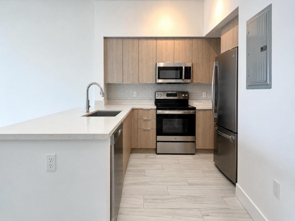 601 E Dania Beach Boulevard 1008, Dania Beach, فلوريدا 33004, الولايات المتحدة