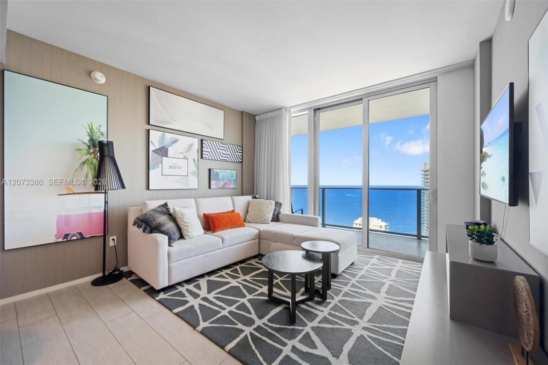 4010 S Ocean Dr T3905, Hollywood, Floryda 33019, USA