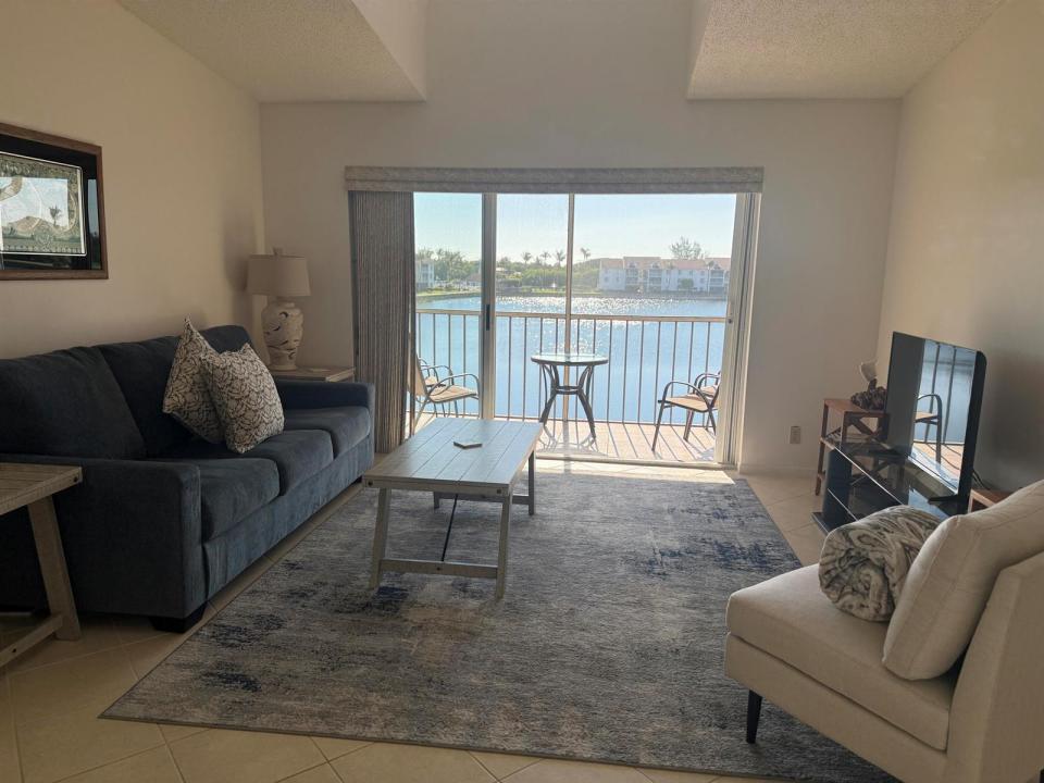 4468 NE Ocean Boulevard F3, Jensen Beach, Florida 34957, Stati Uniti