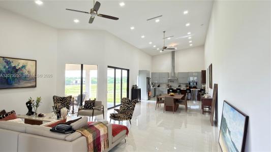 19860 Skyhawk Ln, Loxahatchee, Florida 33470, USA