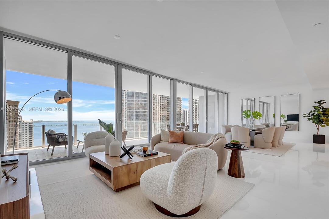 300 Biscayne Boulevard Way 2902E, Miami, Florida 33131, Stati Uniti