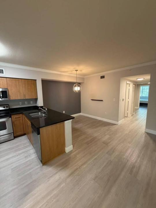 6386 EMERALD DUNES Drive 308, West Palm Beach, Floryda 33411, USA