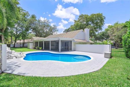 10209 Vestal Court, Coral Springs, Florida 33071