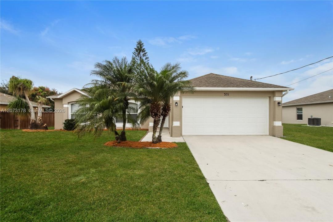 371 SW Feldman Ave, Port St. Lucie, Florida 34953, USA