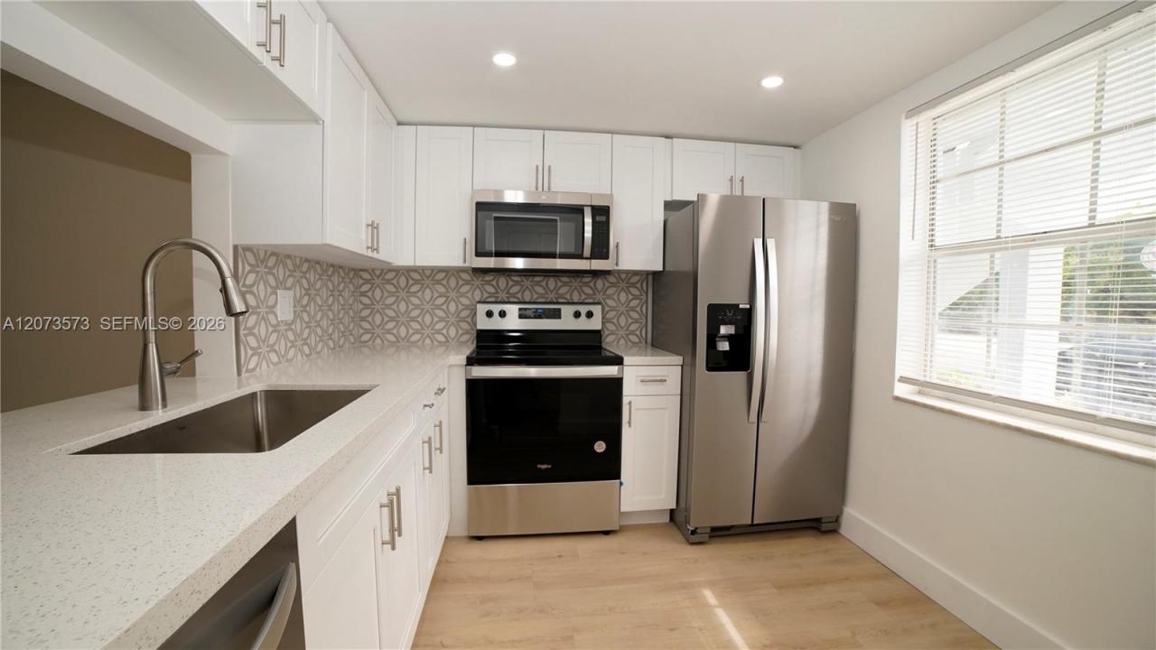 4291 NW 9th Ave 101, Deerfield Beach, Florida 33064, Stati Uniti