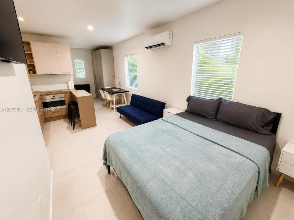 245 NE 33rd St 107, Miami, Floride 33137, États-Unis