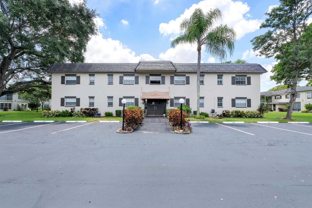 5661 SW 2nd Court 201, Margate, Floride 33068, États-Unis