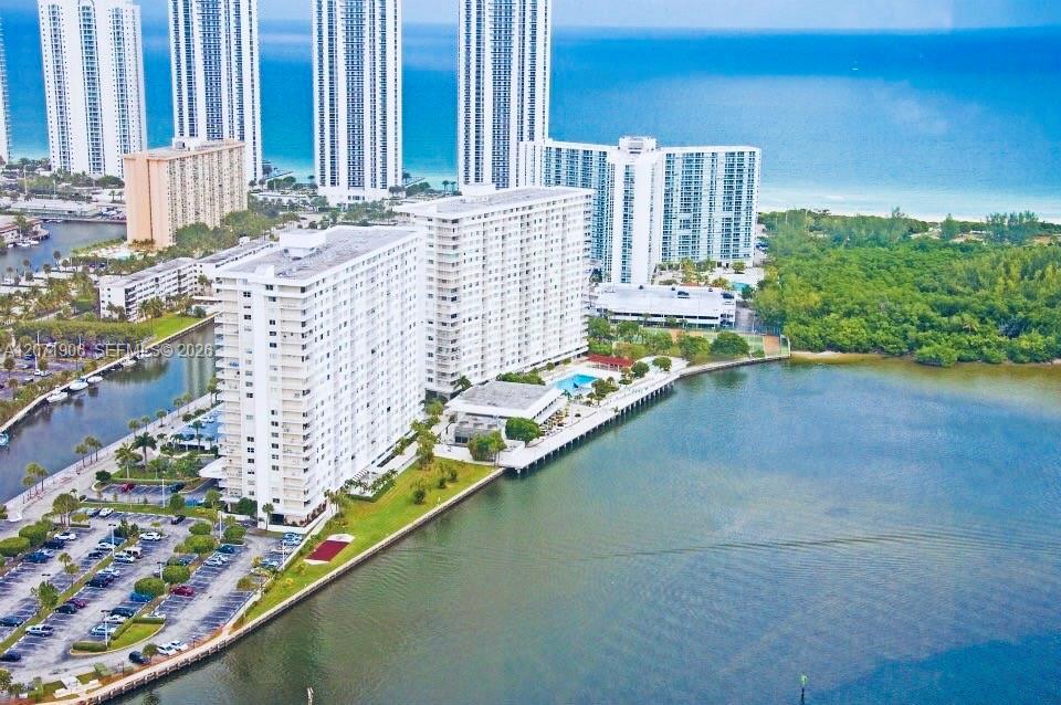 300 Bayview Dr 1707, Sunny Isles Beach, Floride 33160, États-Unis