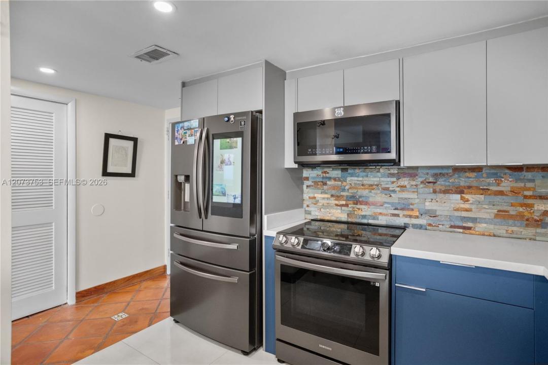 2350 NE 135th St 1204, North Miami, Florida 33181, Stati Uniti