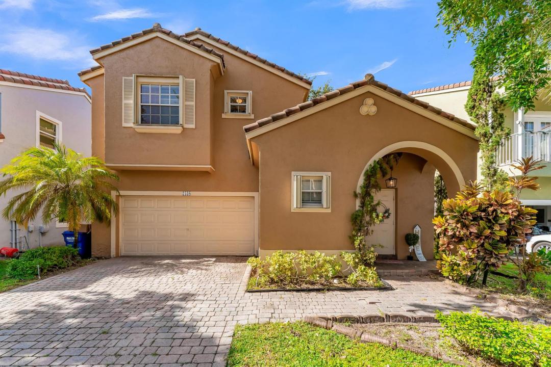 7538 NW 17TH Drive, Pembroke Pines, Florida 33024, Stati Uniti