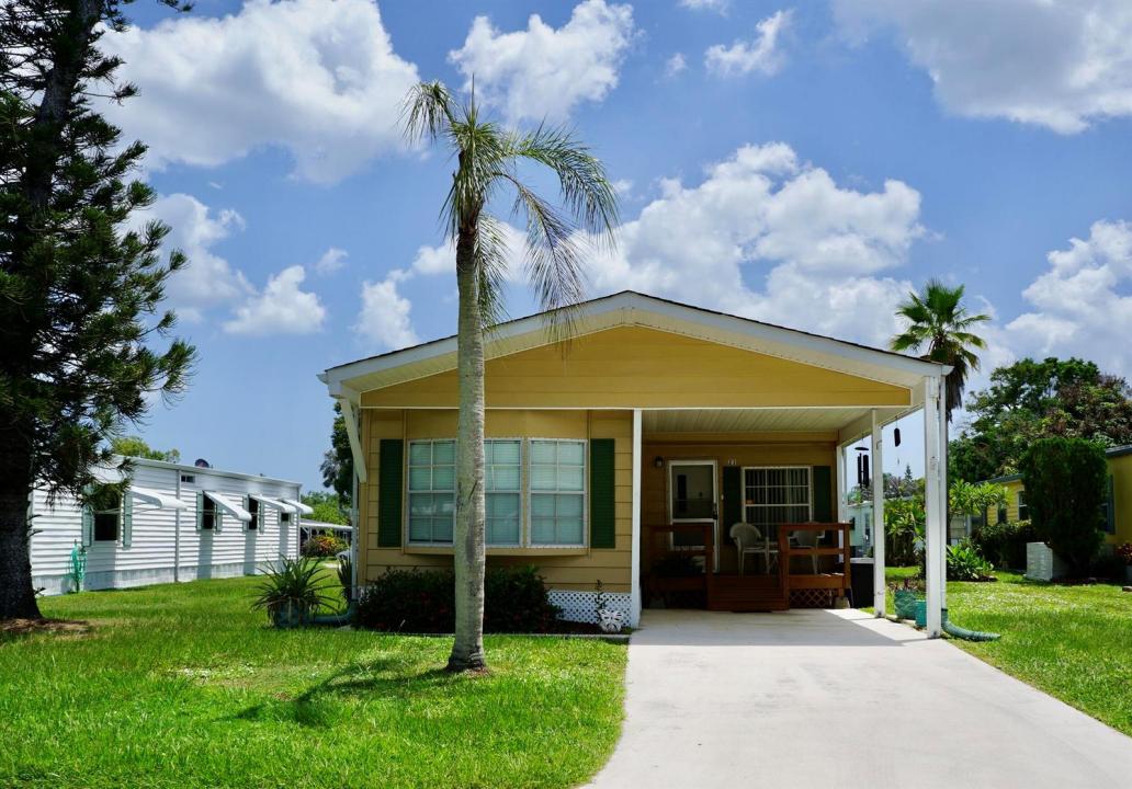 21 SE Iberian Lane, Port St. Lucie, Floride 34952, États-Unis