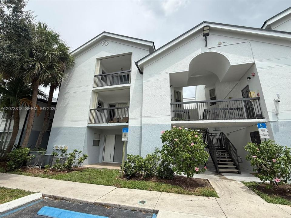 7650 Westwood Dr 504, Tamarac, Floride 33321, États-Unis