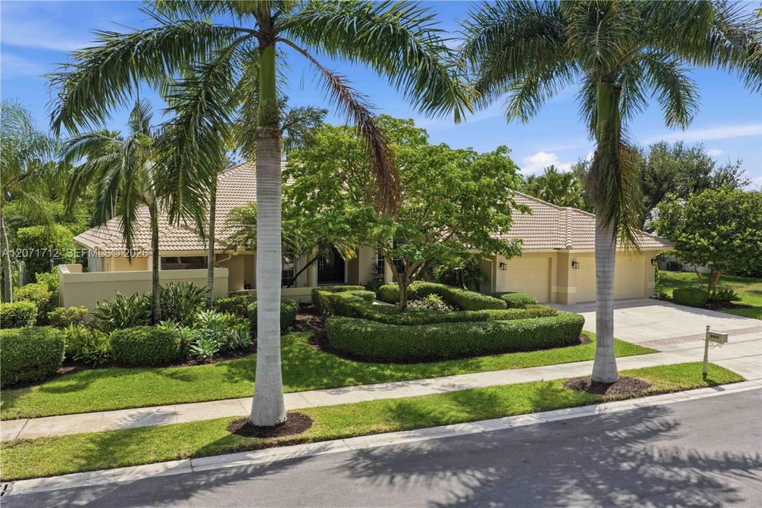 360 NE Coconut Cir, Weston, Florida 33326, Stati Uniti