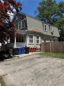 77 Princess Avenue, Cranston, Rhode Island 02920, USA