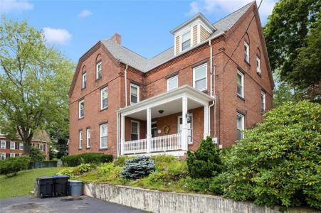 25 Blackstone Street, Cumberland, Rhode Island 02864, USA