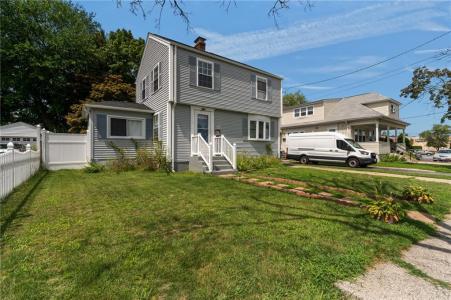 23 Crothers Avenue, Cranston, Rhode Island 02910, USA