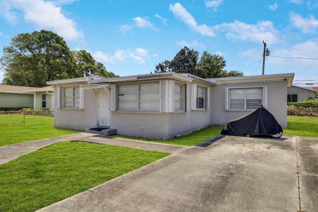 1325 W 32ND Street, Riviera Beach, Florida 33404, Stati Uniti
