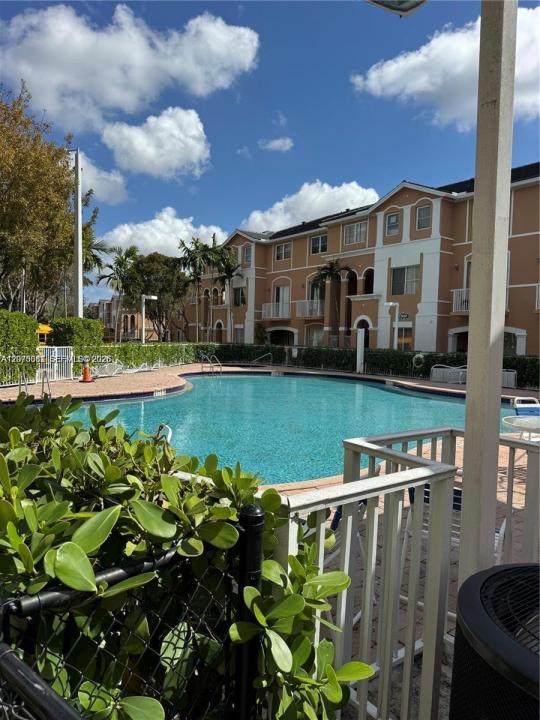 7080 NW 177th St 201-13, Hialeah, Florida 33015, Stati Uniti