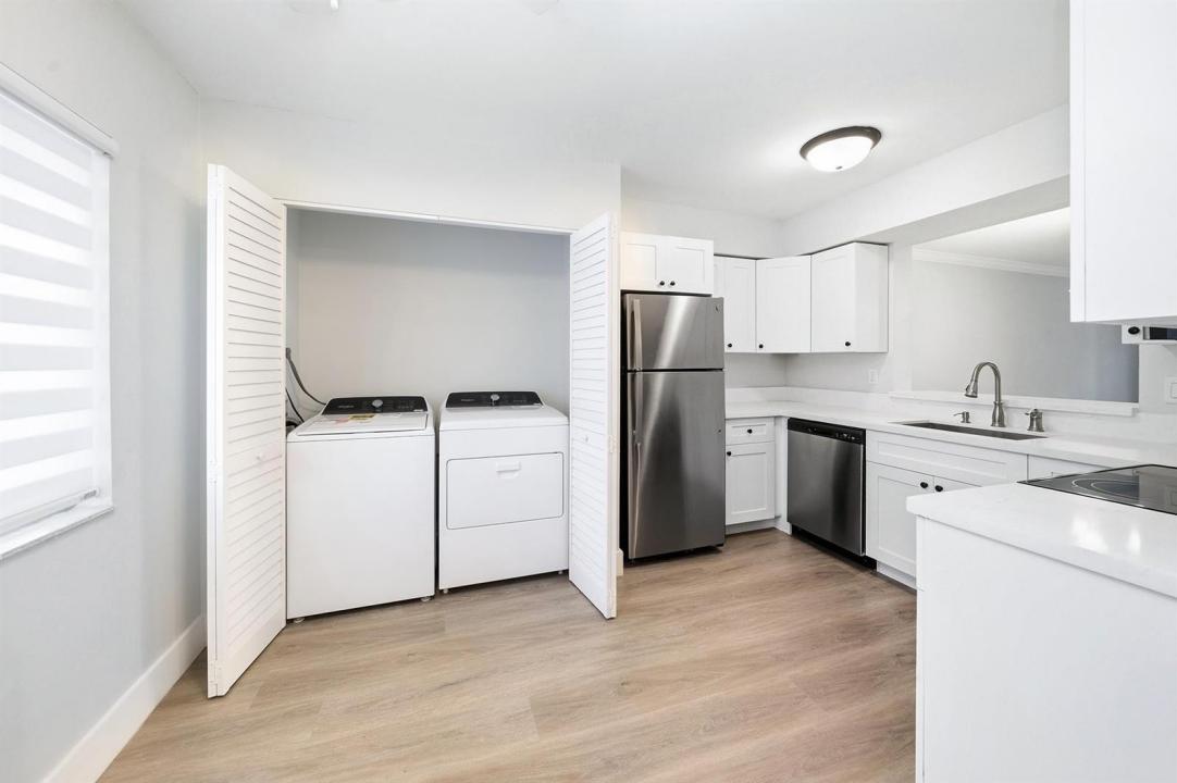 2214 S Cypress Bend Drive 106, Pompano Beach, Florida 33069, Stati Uniti