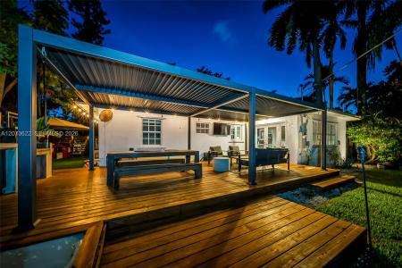 10627 NE 11th Ave, Miami Shores, Florida 33138, USA