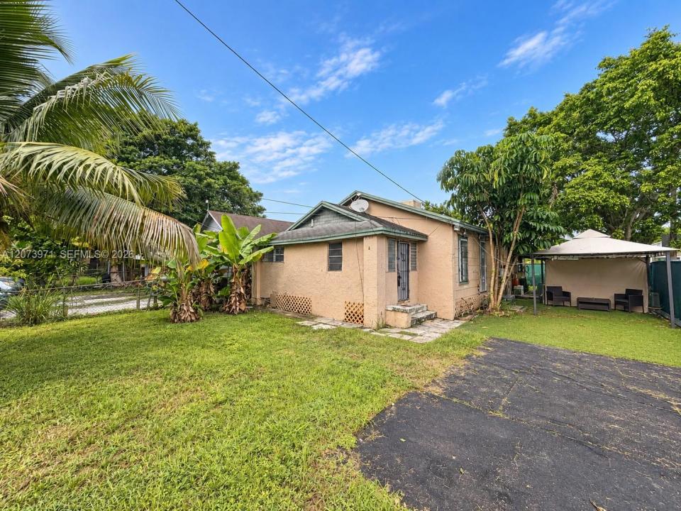 7560 NE Miami Ct 1, Miami, Floride 33138, États-Unis