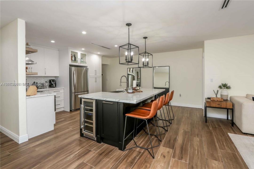 16509 Fox Den Ct, Miami Lakes, Florida 33014, USA