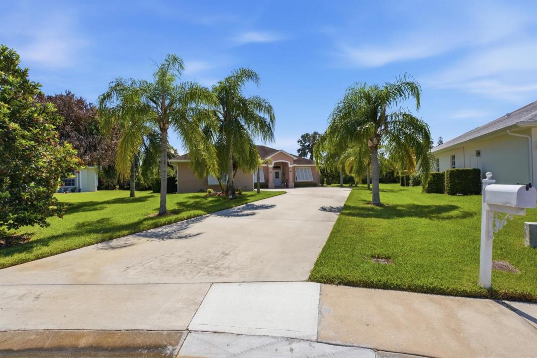 6445 36th Place, Vero Beach, Florida 32966, USA