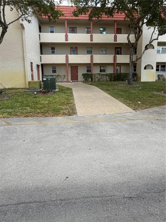 8051 N Sunrise Lakes Dr 107, Sunrise, Florida 33322, Stati Uniti