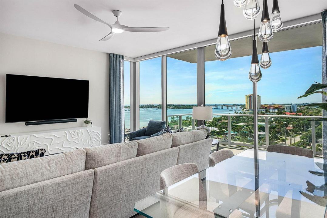 220 LAKE SHORE DR Drive 1107, Lake Park, Floride 33403, États-Unis