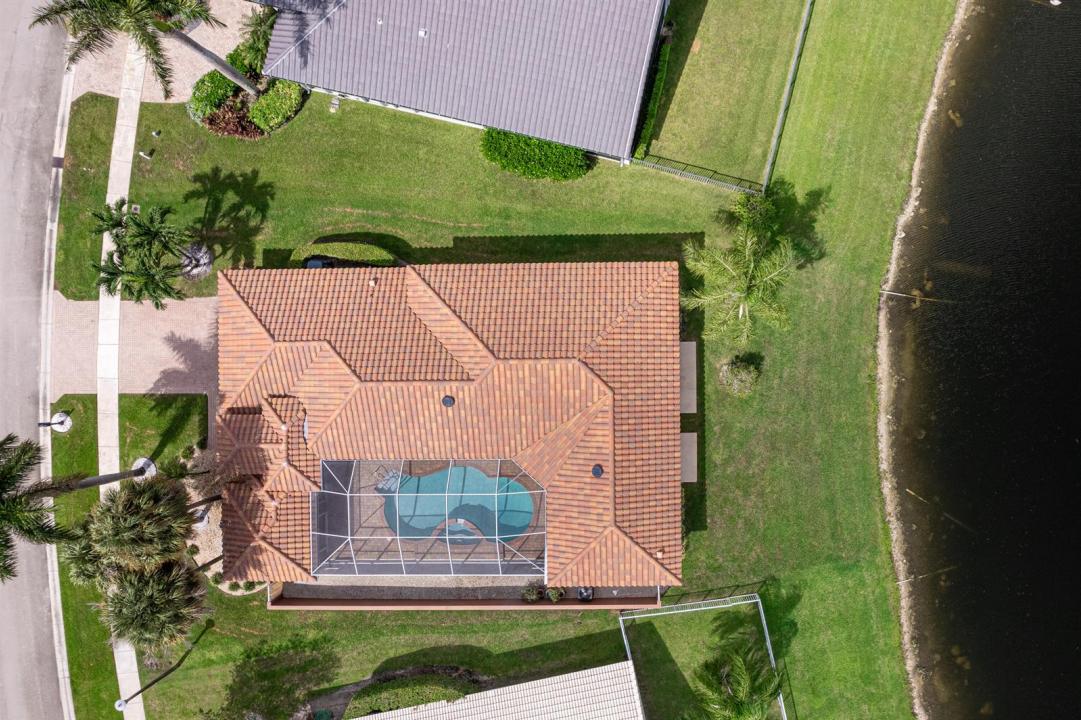 10599 SAINT THOMAS Drive, Boca Raton, Florida 33498, USA