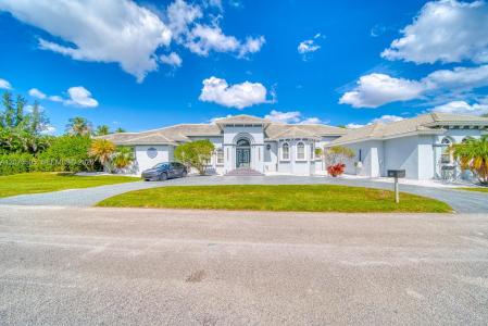 901 NW 122nd Ave, Plantation, Florida 33325, Stati Uniti