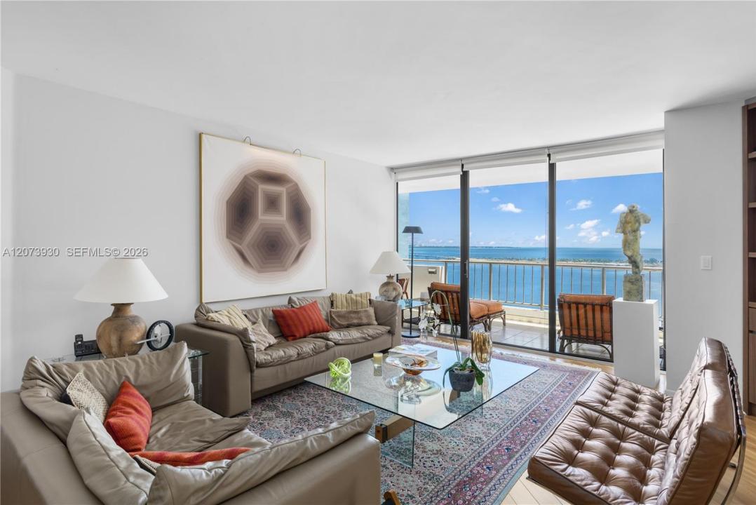 1581 Brickell Ave 1105, Miami, Florida 33129, USA