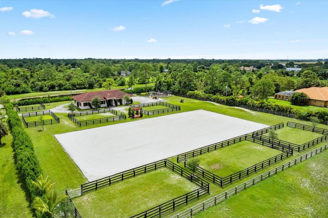 2440 Buck Ridge Trail, Loxahatchee, Floride 33470, États-Unis
