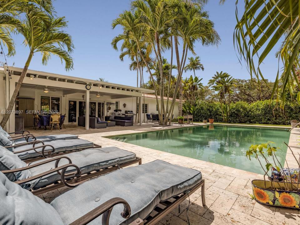 285 NE 103rd St, Miami Shores, Florida 33138, USA
