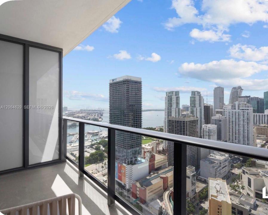 159 NE 6th St 3506, Miami, Floride 33132, États-Unis