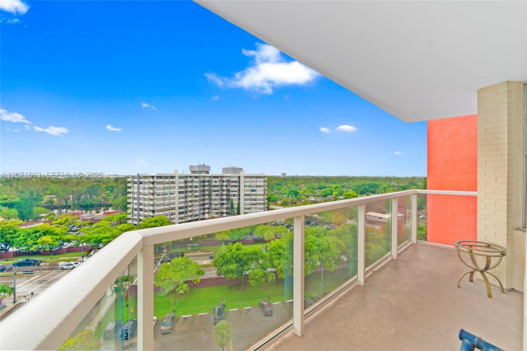 1301 NE Miami Gardens Dr 1025W, Miami, Floride 33179, États-Unis