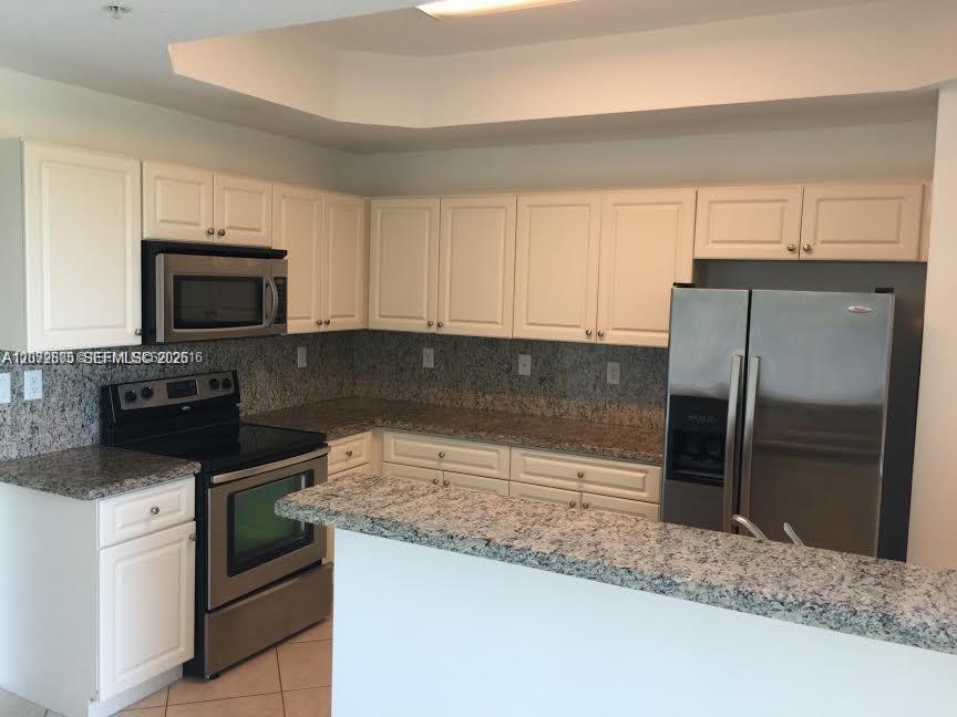 937 SW 143rd Ave 1605, Pembroke Pines, Florida 33027, USA