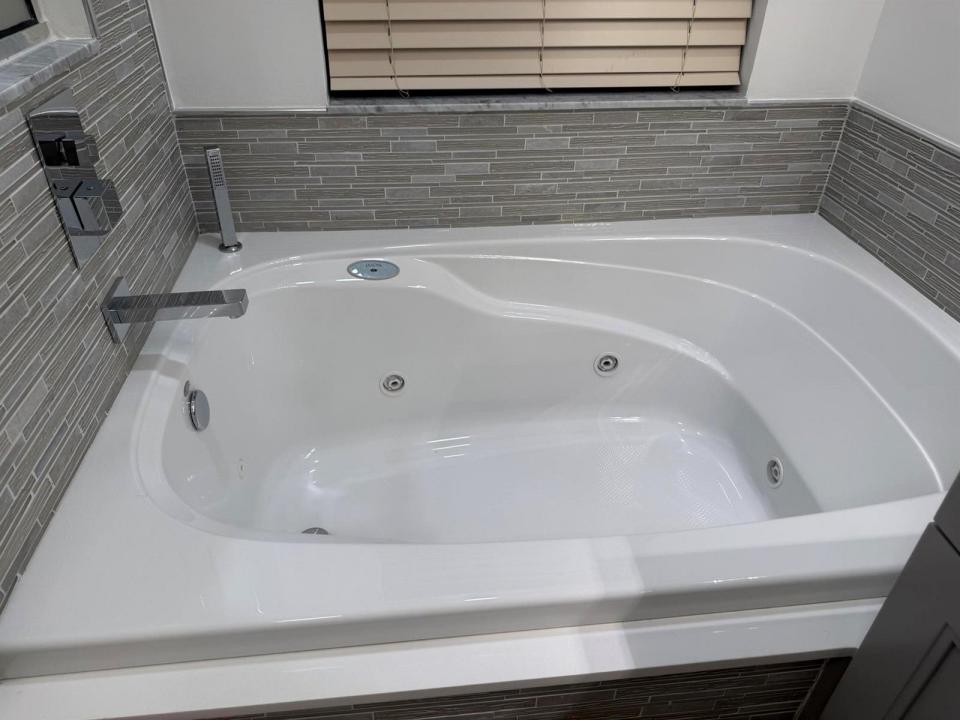 19200 NW 24TH Court, Pembroke Pines, Floryda 33029, USA