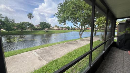 5437 Mendoza St, West Palm Beach, Florida 33415, USA