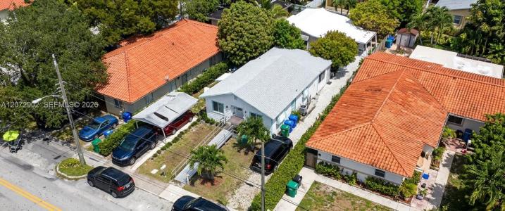 3085 & 3083 SW 17th St, Miami, Florida 33145, USA
