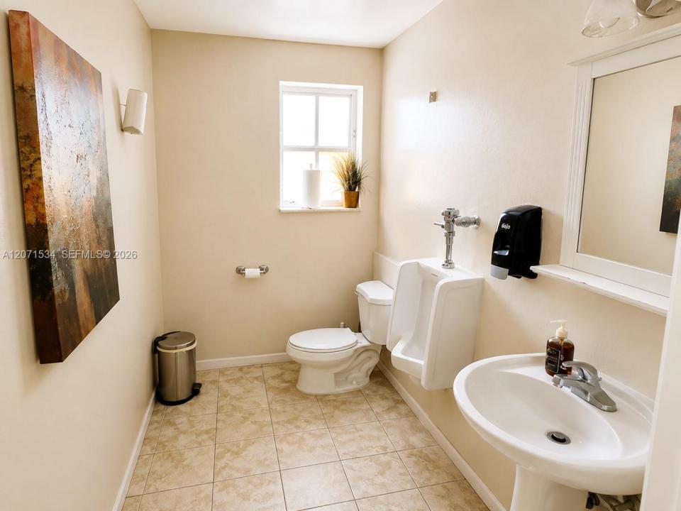Miami Shores, Florida 33138, USA